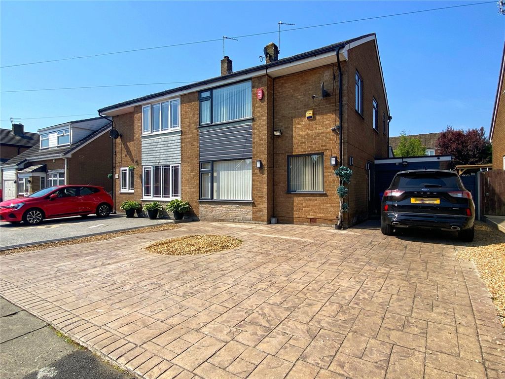 3 bed semidetached house for sale in Newhouse Road, Heywood, Greater
