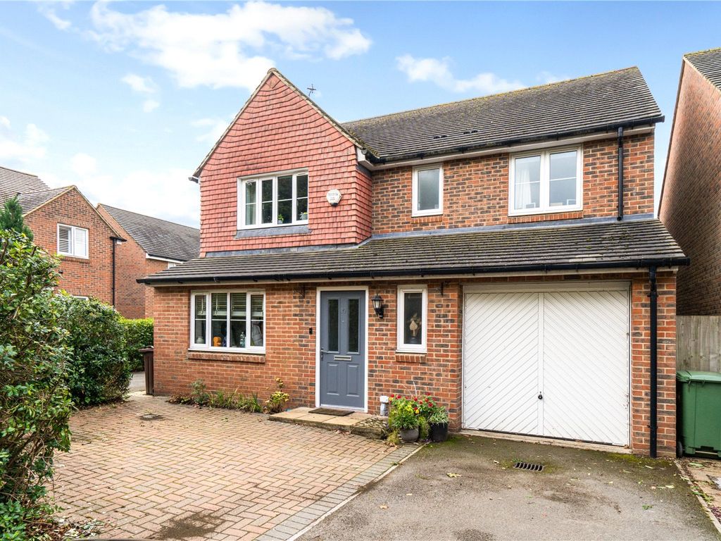 4 bed detached house for sale in Old School Drive, Wheathampstead, St