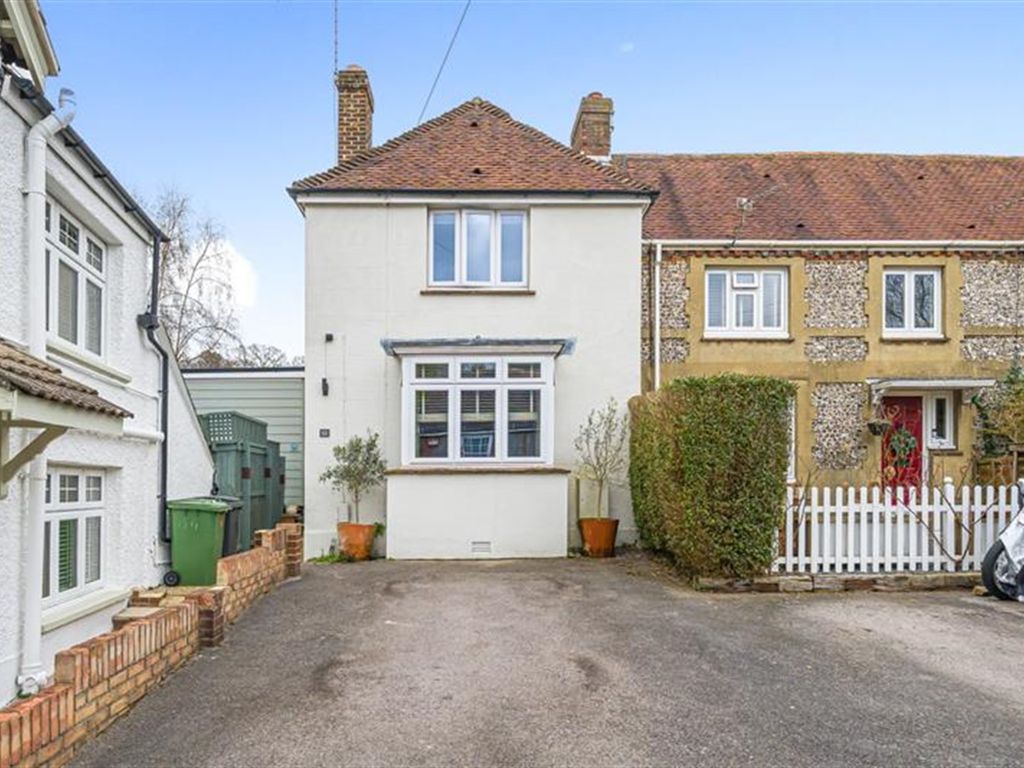 2 bed end terrace house for sale in 52 London Road, Horndean