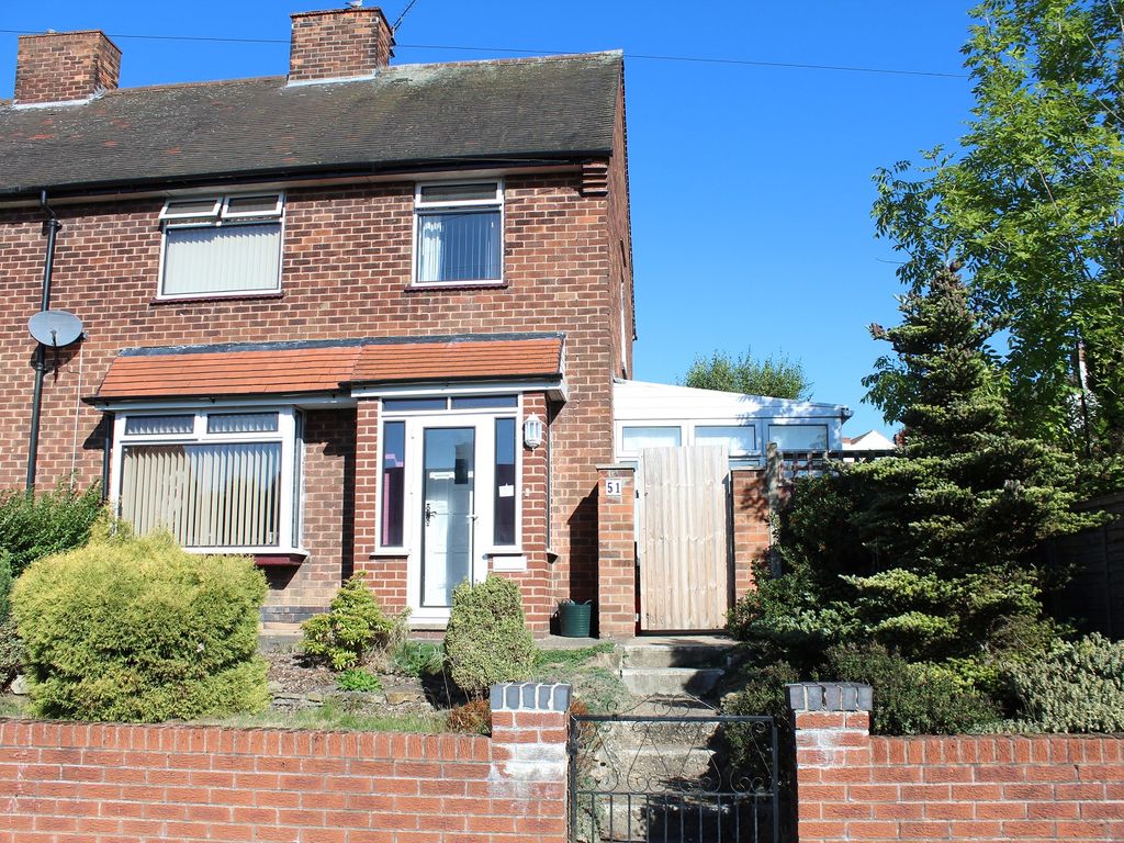 3 bed semidetached house for sale in Lansbury Drive, South Normanton