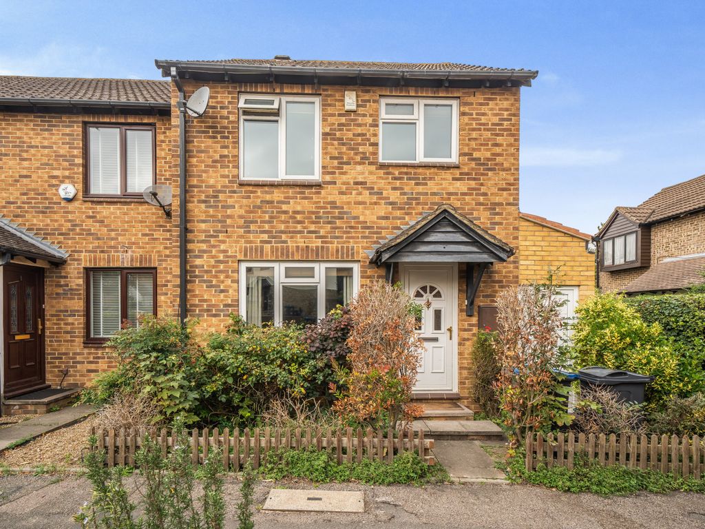 3 bed end terrace house for sale in Connaught Gardens, Morden SM4, £530,000 Zoopla