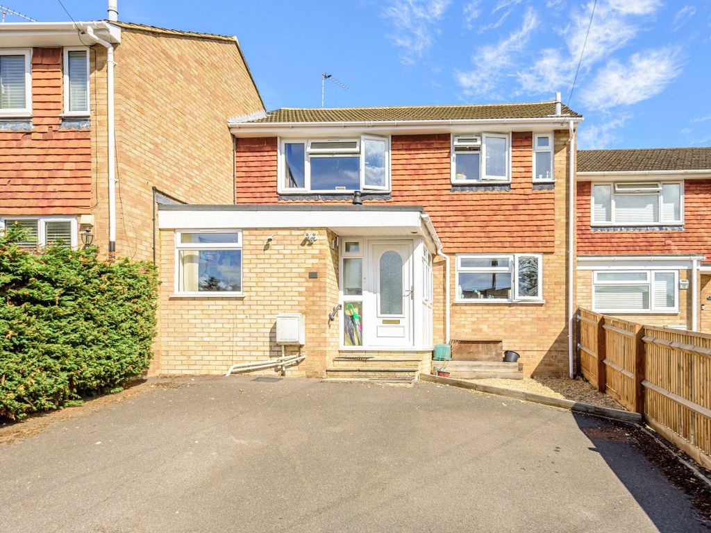 3 bed terraced house for sale in Joiners Way, Chalfont St. Peter SL9