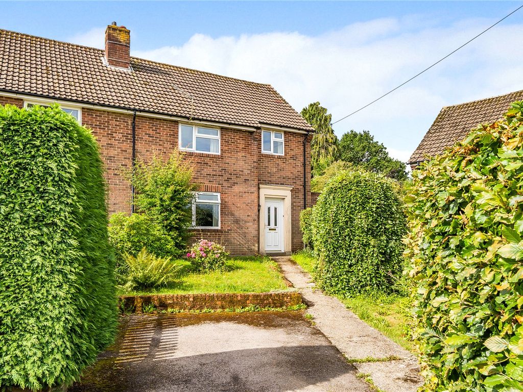 3 bed semidetached house for sale in Borough Road, Petersfield
