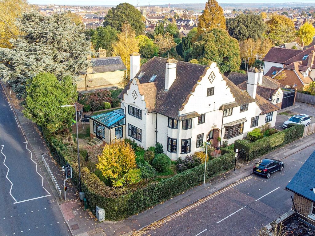 6 bed detached house for sale in Southborough Road, Chelmsford CM2 Zoopla