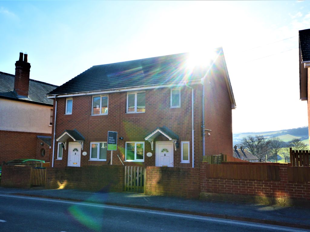 3 bed semidetached house to rent in St. Johns Road, Wroxall, Ventnor