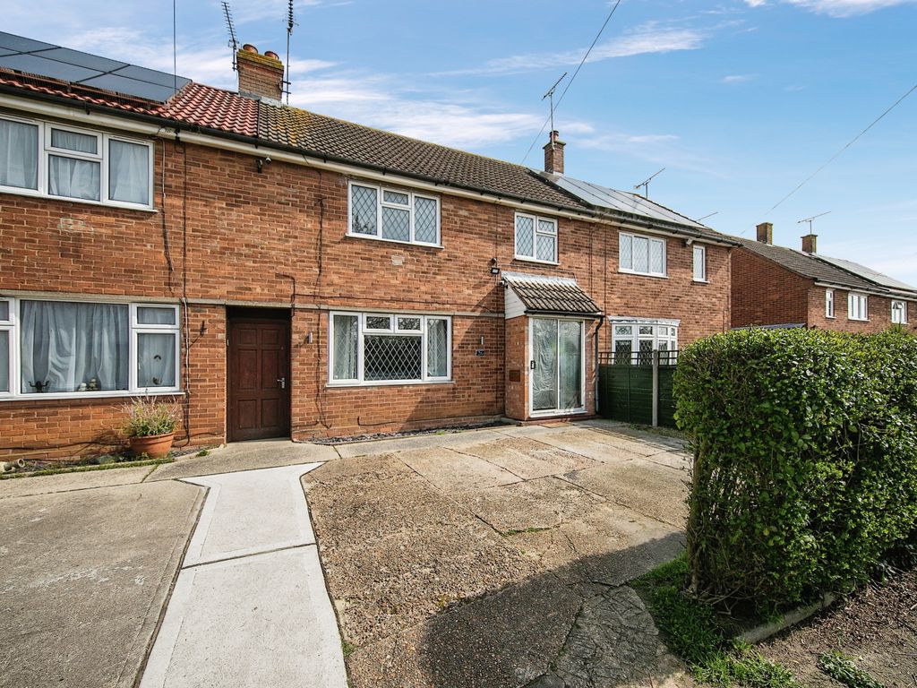 3 bed semidetached house for sale in Bunting Road, Ipswich IP2 Zoopla