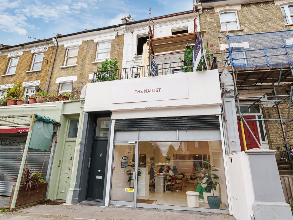 1 bed flat for sale in Shepherds Bush Road, London W6, £420,000 Zoopla