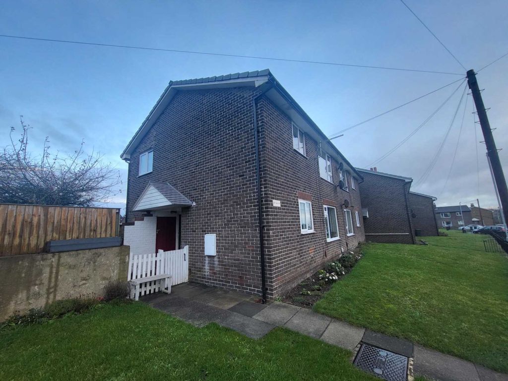 1 bed flat for sale in Foxroyd Lane, Dewsbury WF12, £49,995 Zoopla