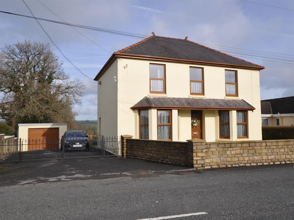4 bed detached house for sale in Pwll Trap, St. Clears, Carmarthen SA33