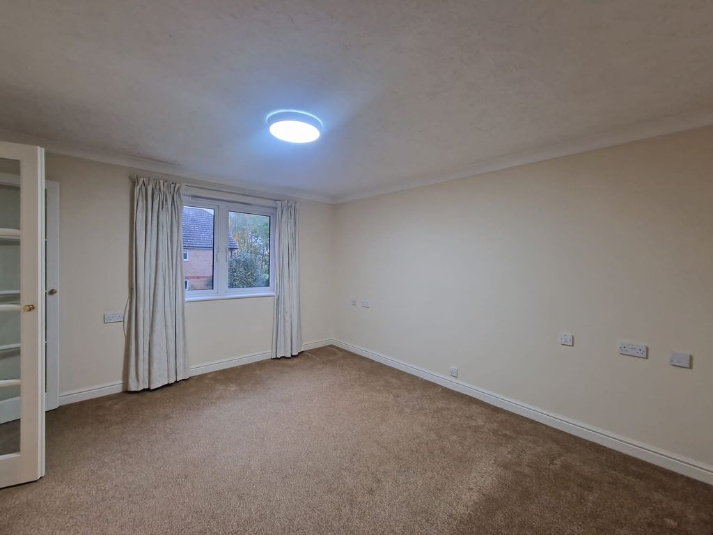 1 bed flat to rent in Watford Road, Wembley HA0, £1,300 pcm Zoopla