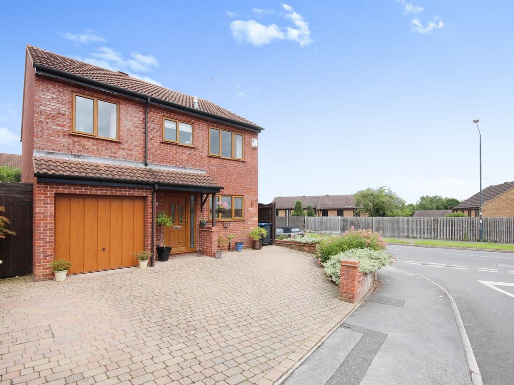 4 bed detached house for sale in Cobden Avenue, Leamington Spa CV31