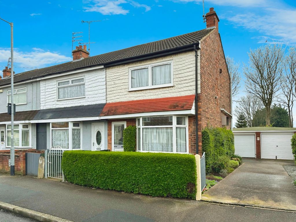 3 bed end terrace house for sale in Kirkham Drive, Hull HU5, £115,000