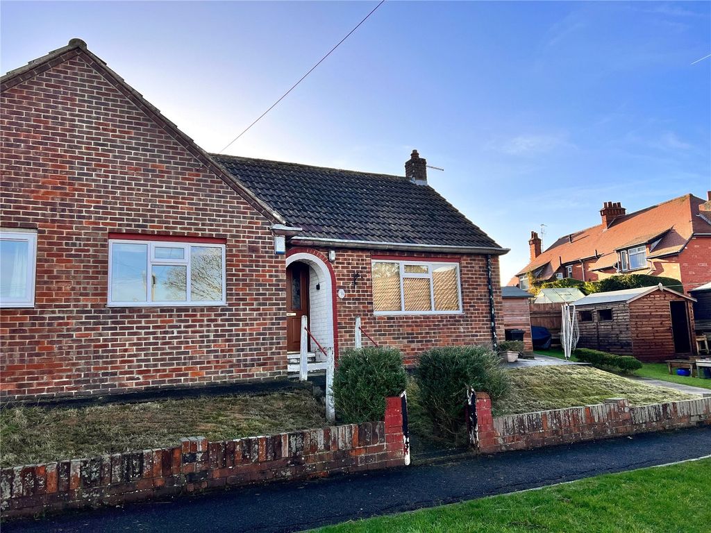 2 bed bungalow for sale in Larpool Lane, Whitby YO22 Zoopla