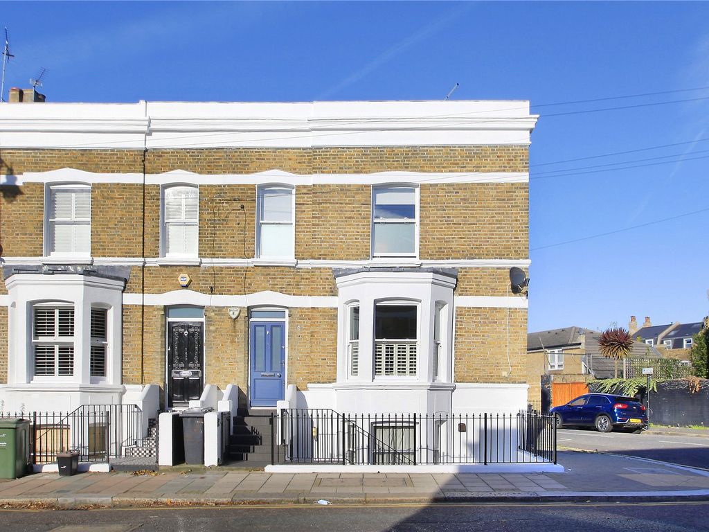 1 bed flat to rent in Ferndale Road, Clapham North, London SW4, £1,950