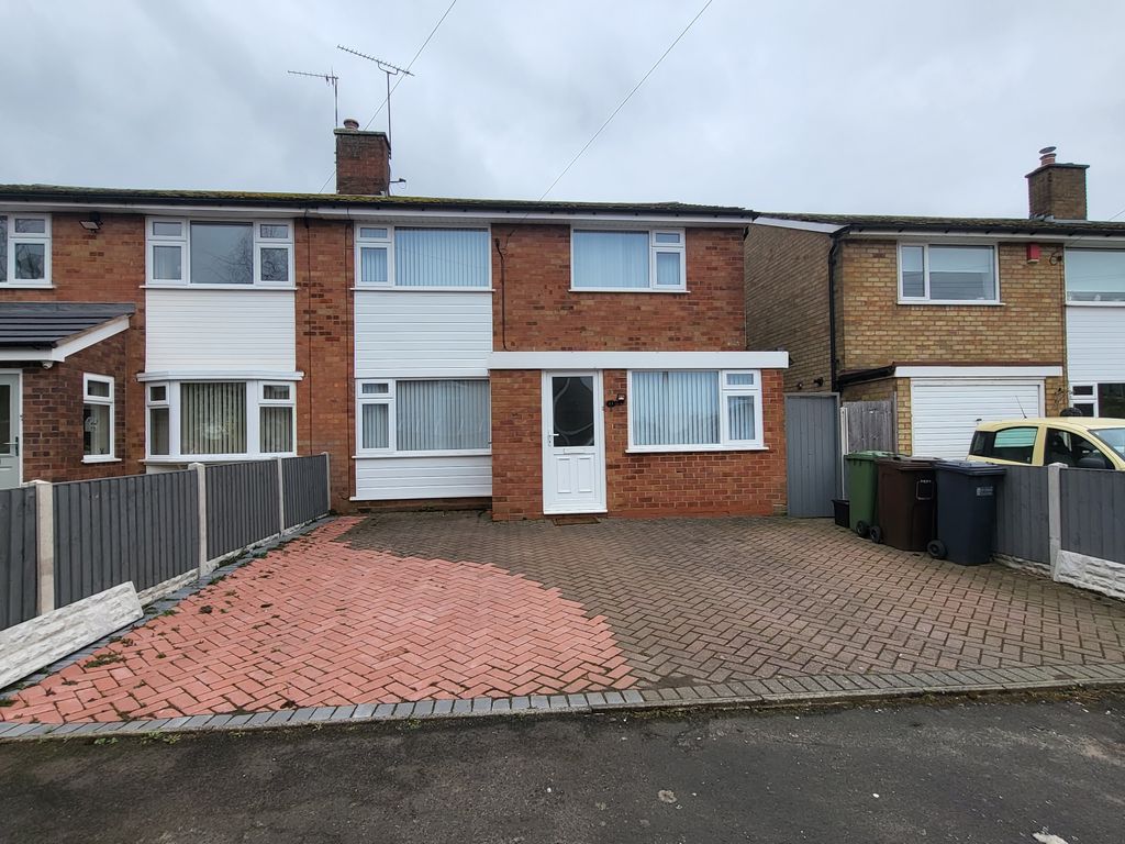3 bed semidetached house to rent in Arden Close, Meriden, Coventry CV7