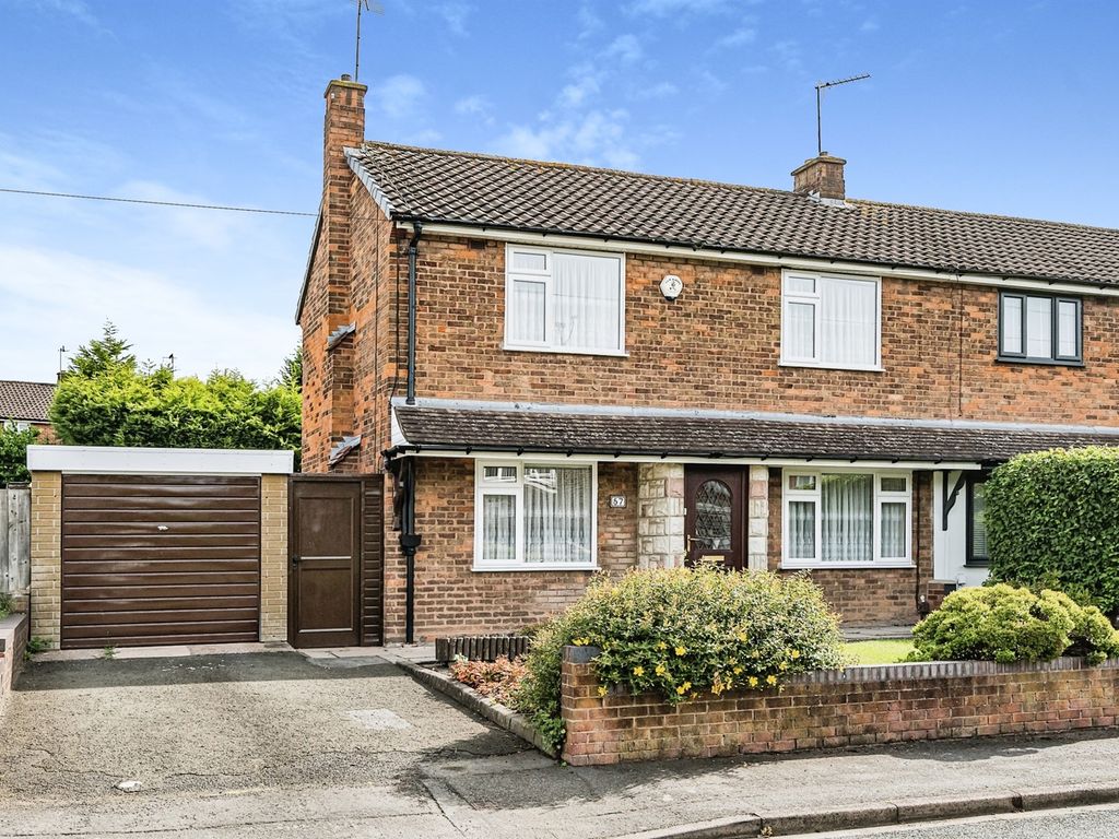 3 bed semidetached house for sale in St. Road, Dudley DY2, £