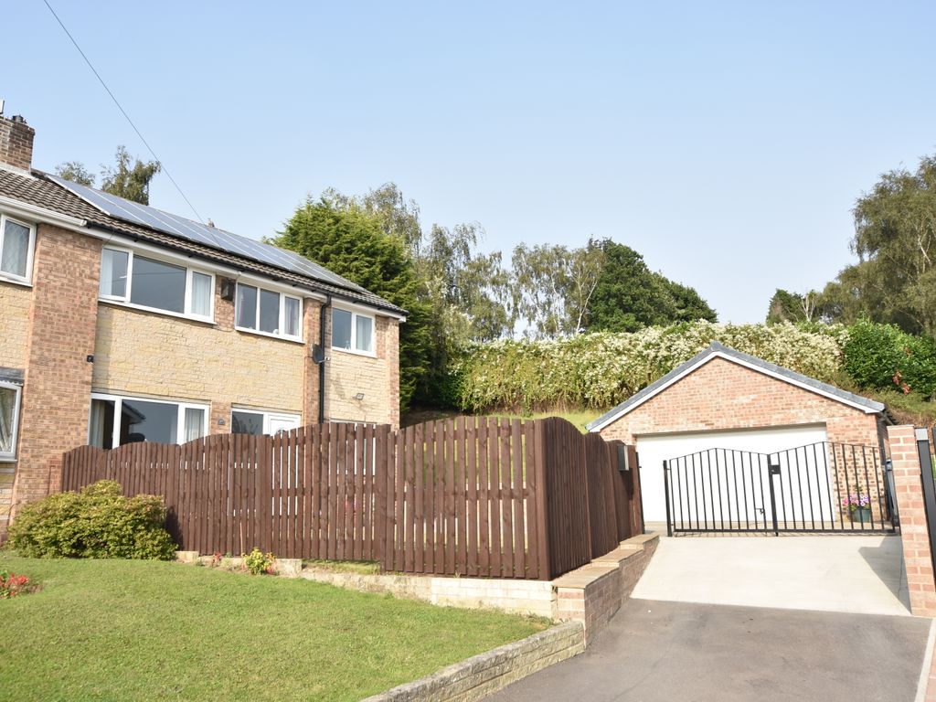 4 bed semidetached house for sale in Loxley Road, Barnsley S71, £