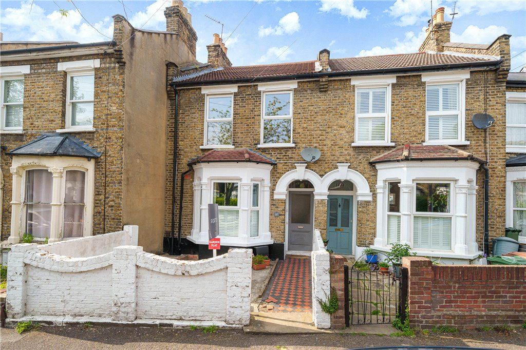 2 bed flat for sale in Leslie Road, Leytonstone, London E11 Zoopla