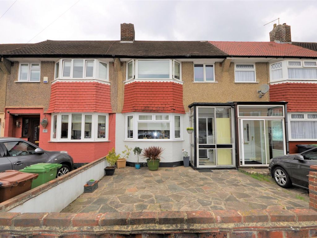 3 bed terraced house for sale in Naseby Road, Dagenham RM10, £400,000