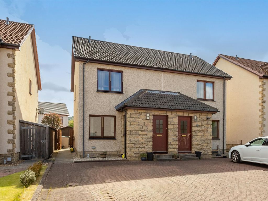 3 bed semidetached house for sale in Provost Mains, Perth