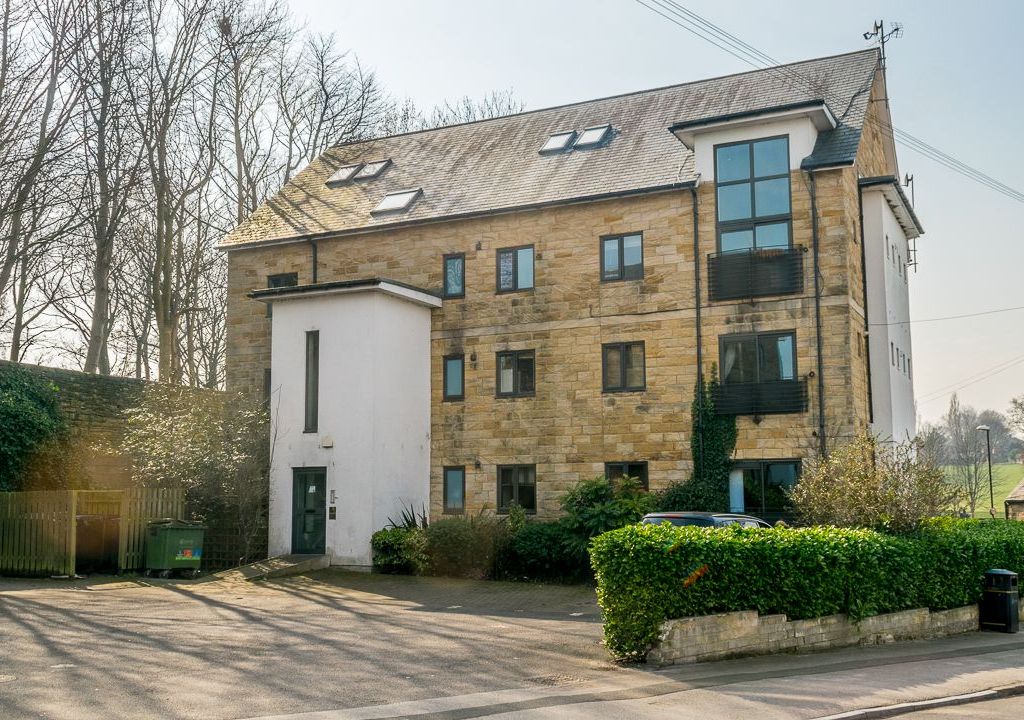 Flat, Sparta Court, Troy Road, Morley, Leeds LS27  