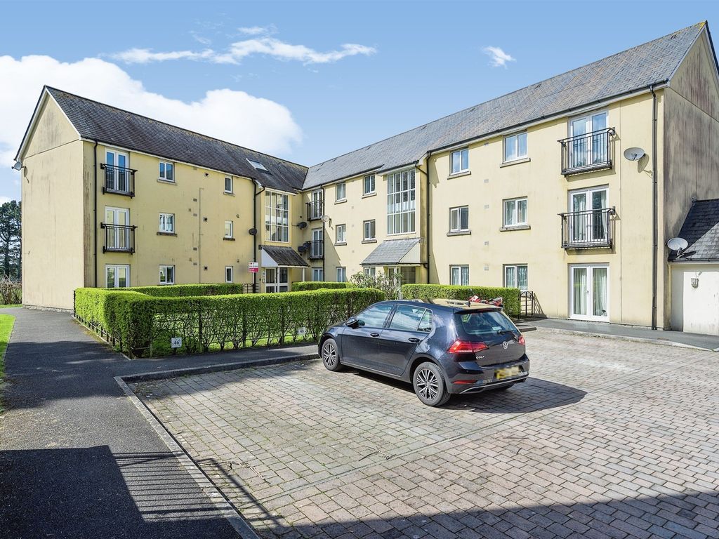 2 bed flat for sale in Tovey Crescent, Manadon Park, Plymouth PL5 Zoopla