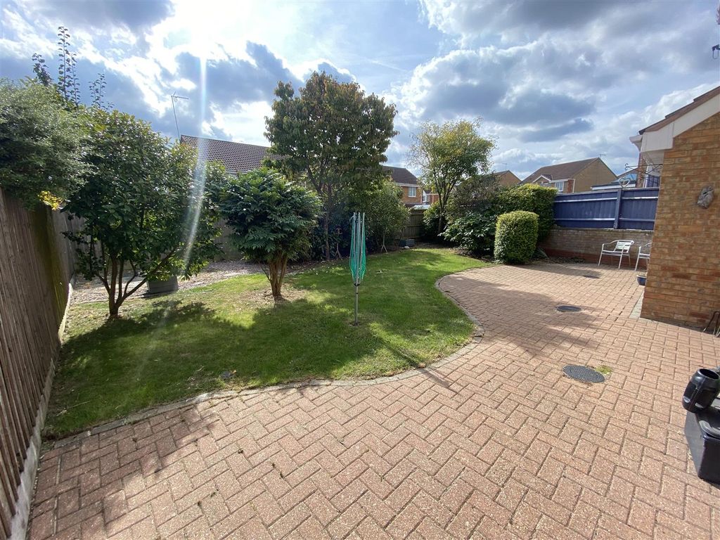 4 bed detached house for sale in Eaton Wood, Peatmoor, Swindon SN5 Zoopla