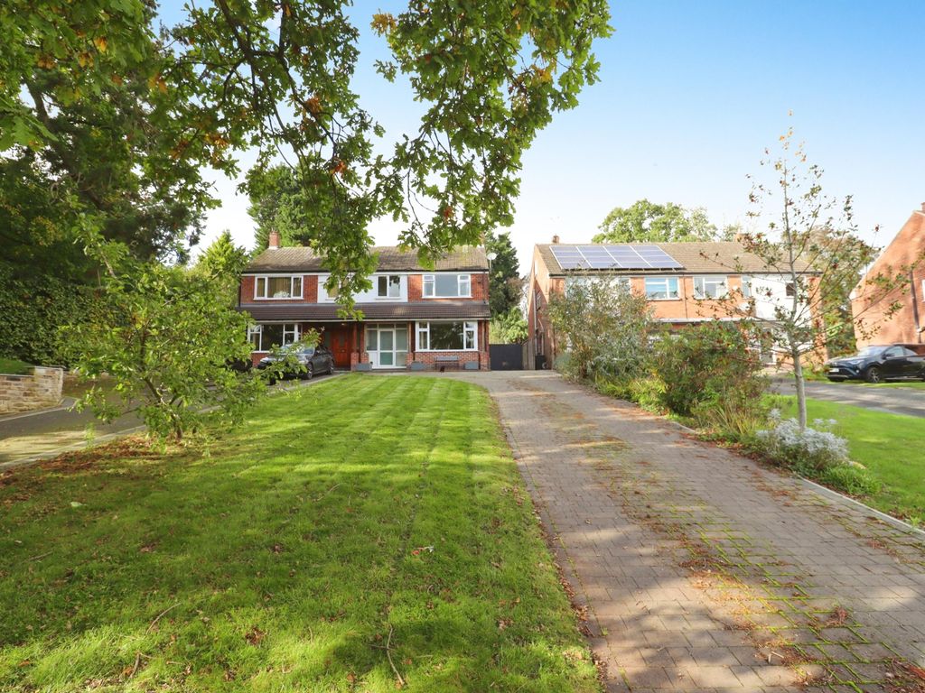 4 bed semidetached house for sale in Selborne Road, Rugby CV22, £