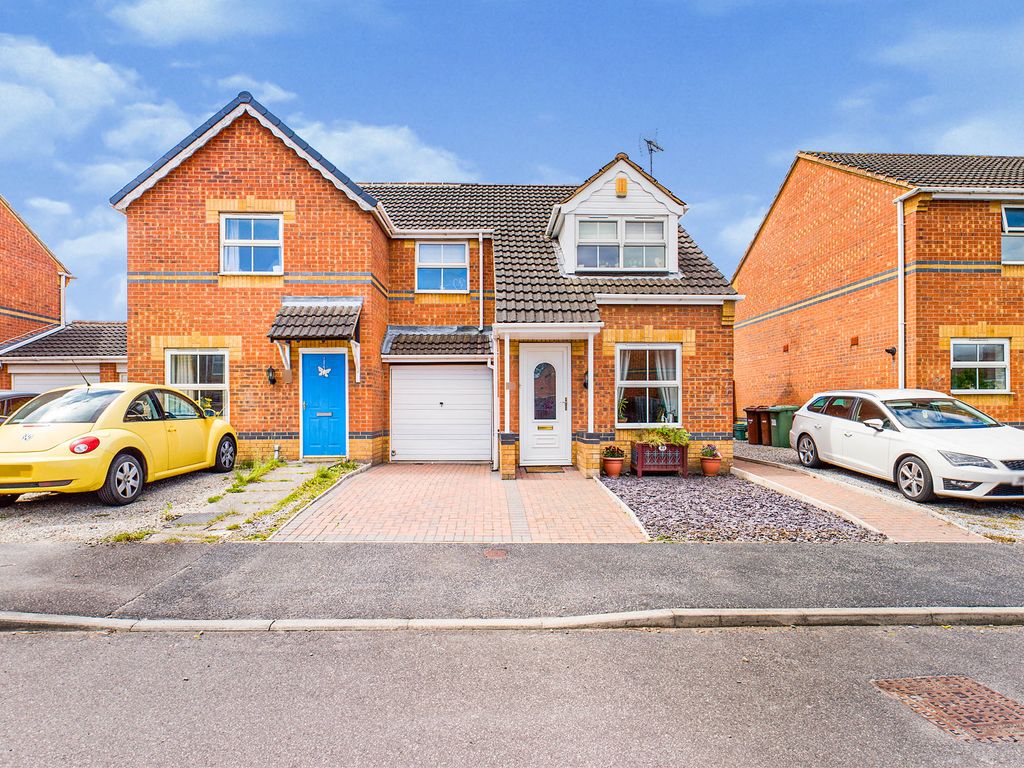 3 bed semidetached house for sale in Beachill Crescent, Havercroft