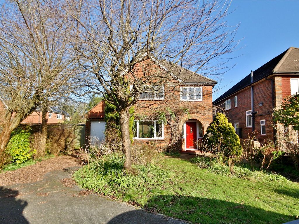 3 bed detached house for sale in Lane End Drive, Knaphill, Woking