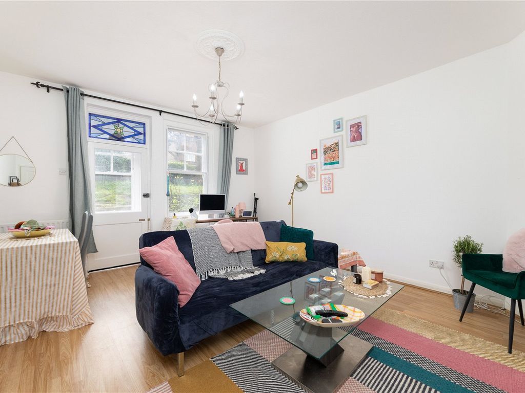 1 bed flat for sale in Oakhill Court, Upper Richmond Road, London SW15