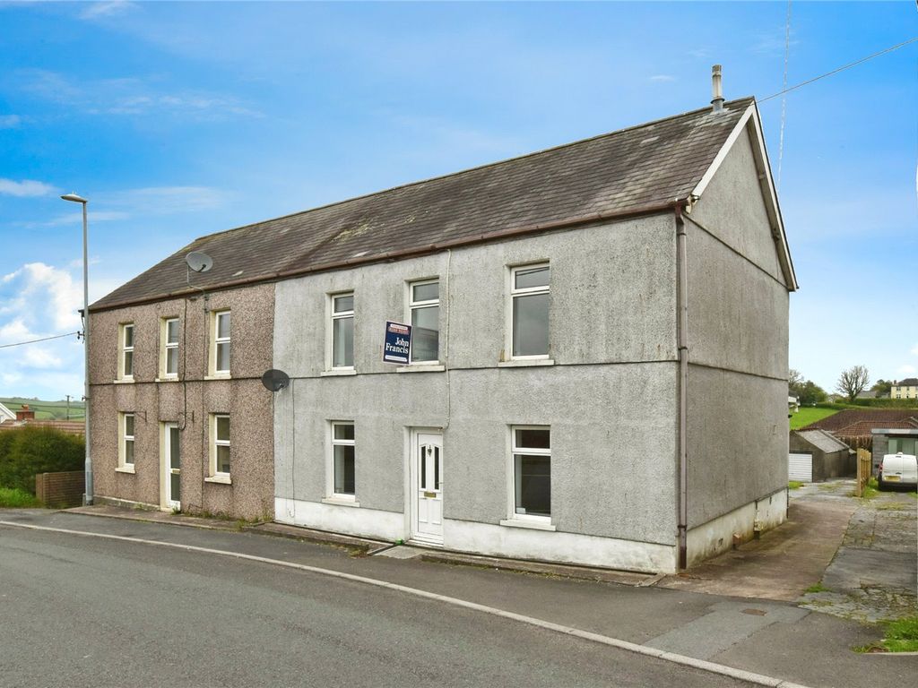 3 bed semidetached house for sale in Carmel, Llanelli, Carmel SA14, £