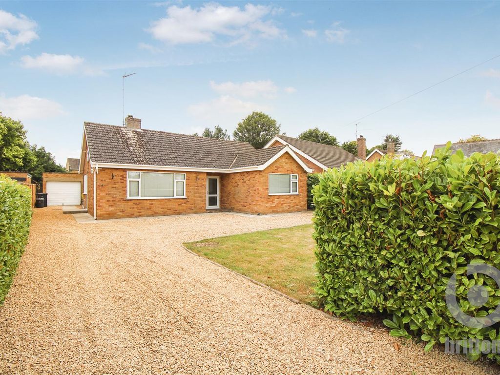 3 bed detached bungalow for sale in Lynn Road, St. Germans, King's Lynn