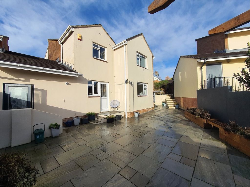 4 bed linkdetached house for sale in Borough Road, Torrington EX38