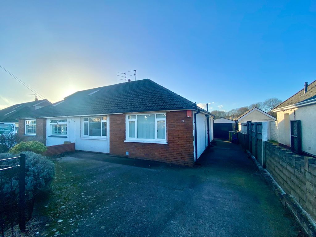 3 bed semidetached bungalow for sale in Heol Y Nant, Rhiwbina, Cardiff