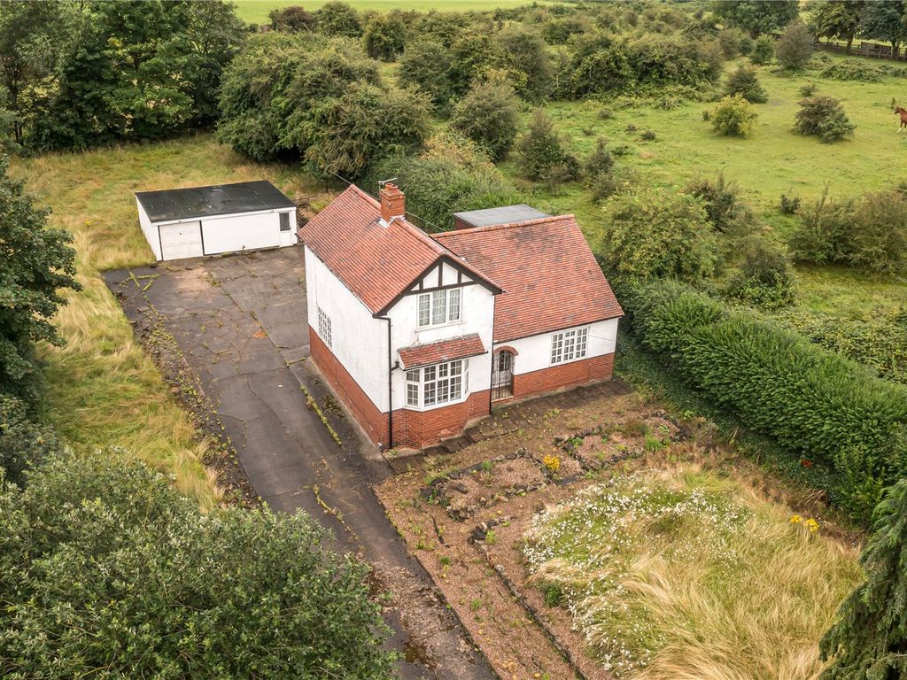 Land for sale in Berry Lane, Great Preston, Leeds, West Yorkshire LS26