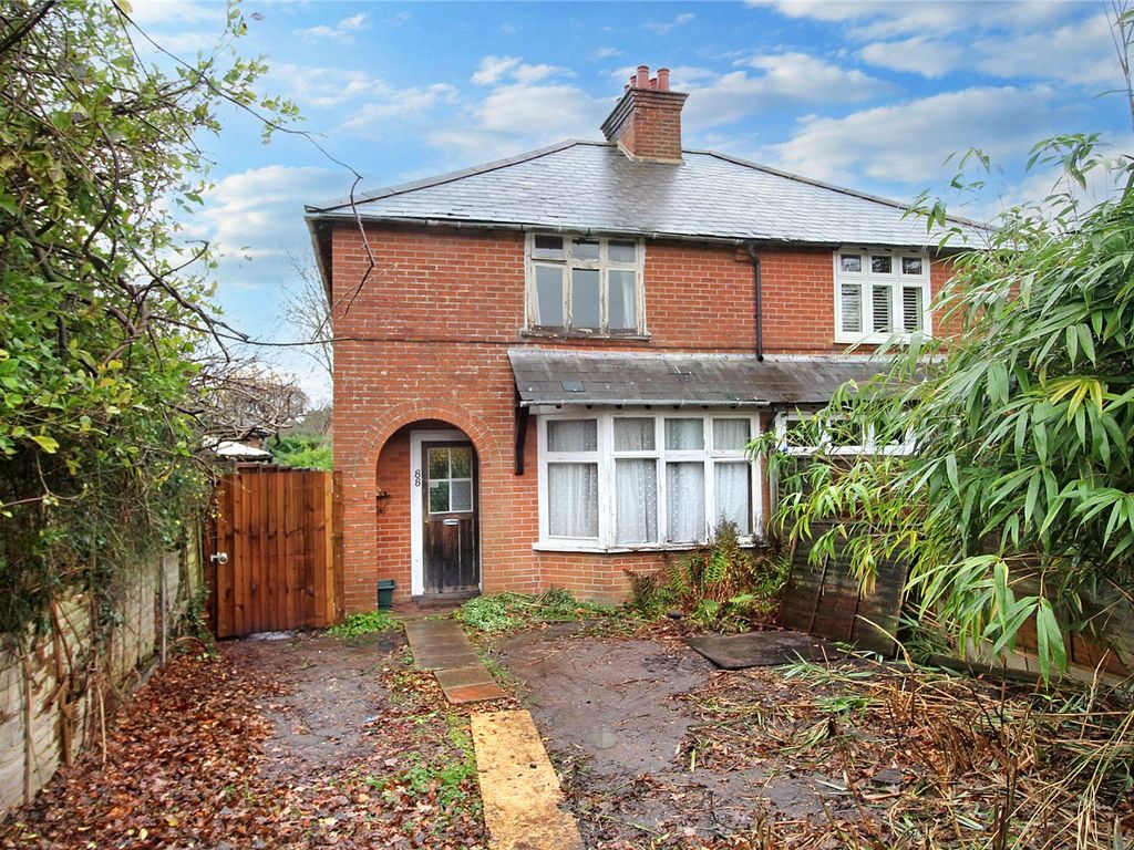 2 bed semidetached house for sale in Gally Hill Road, Church Crookham