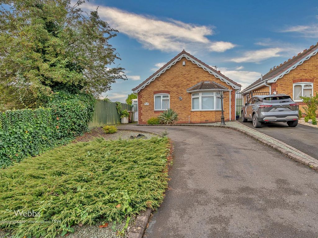 2 bed detached bungalow for sale in Lochalsh Grove, Willenhall WV12, £