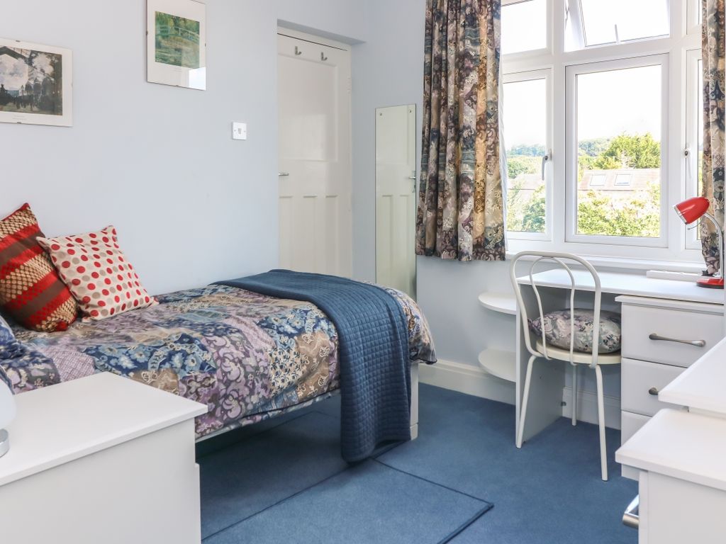 Studio to rent in Eynsham Road, Botley, Oxford OX2, £825 pcm Zoopla