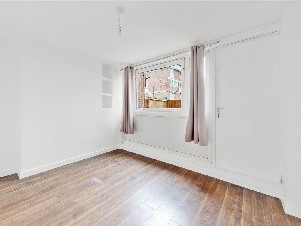 2 bed maisonette to rent in Fenwick Place, London SW9, £1,750 pcm - Zoopla