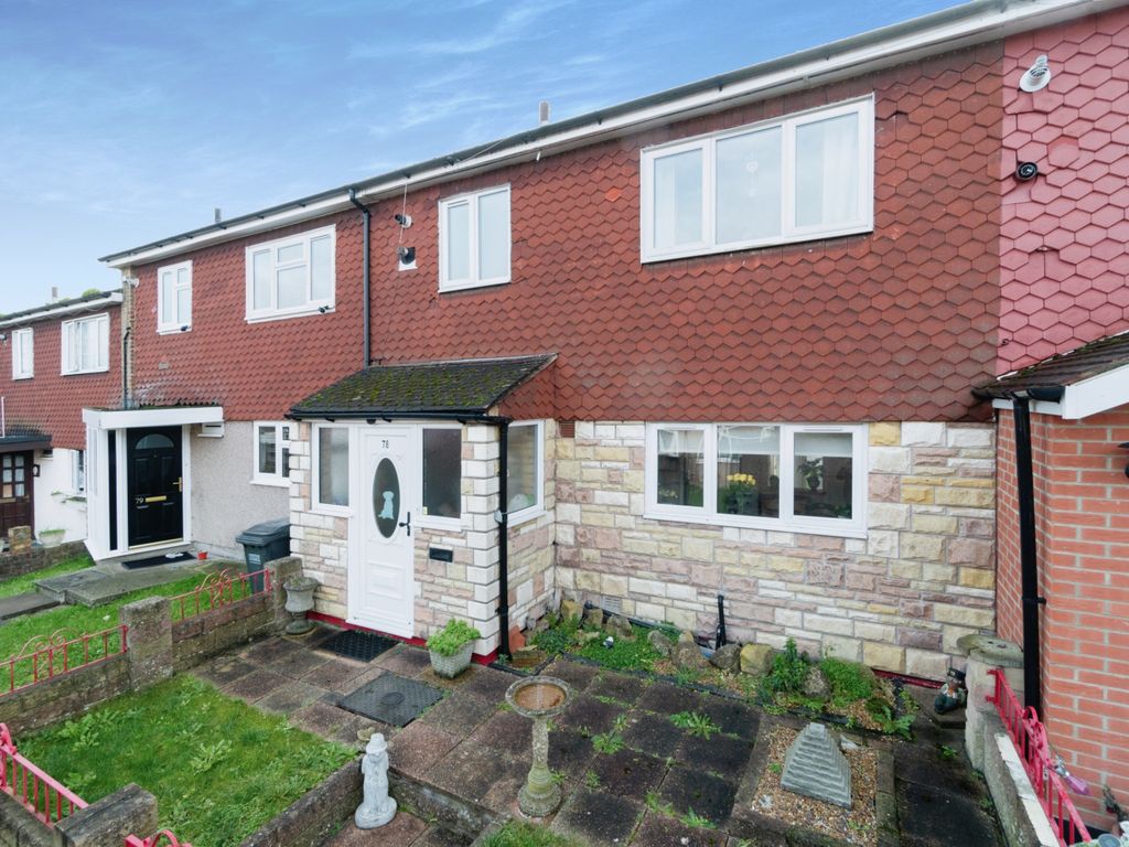 3 bed terraced house for sale in Applegarth, Fieldway, New Addington