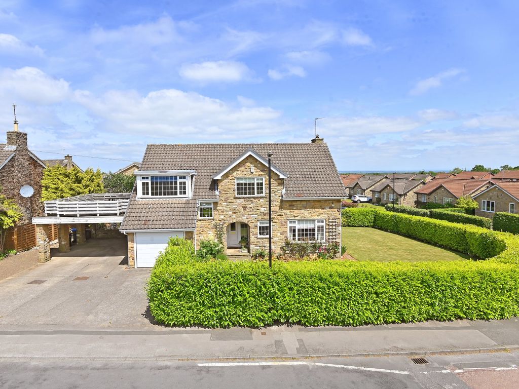 4 bed detached house for sale in Richmond Avenue, Harrogate HG2, £