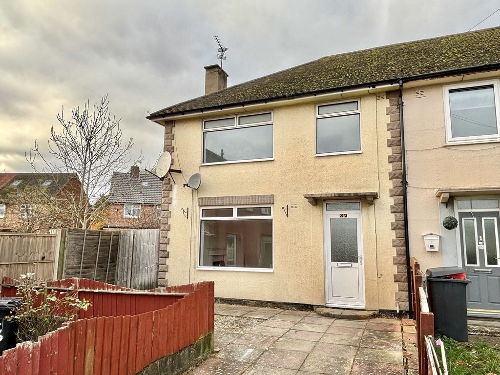 3 bed end terrace house for sale in Blissett Road, Leicester