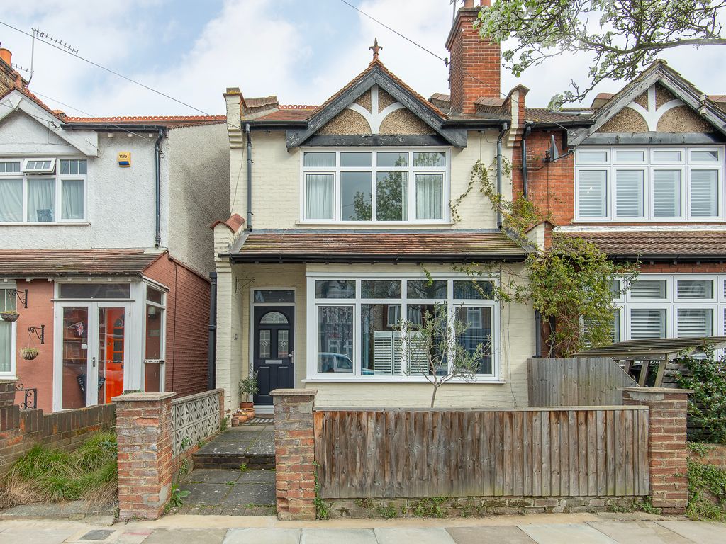3 bed end terrace house for sale in Blagdon Road, New Malden KT3, £