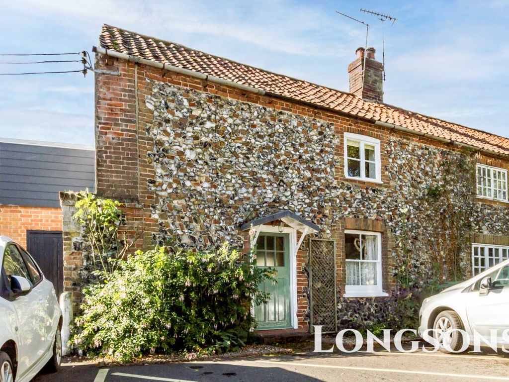 3 bed end terrace house to rent in Lynn Street, Swaffham PE37, £875 pcm