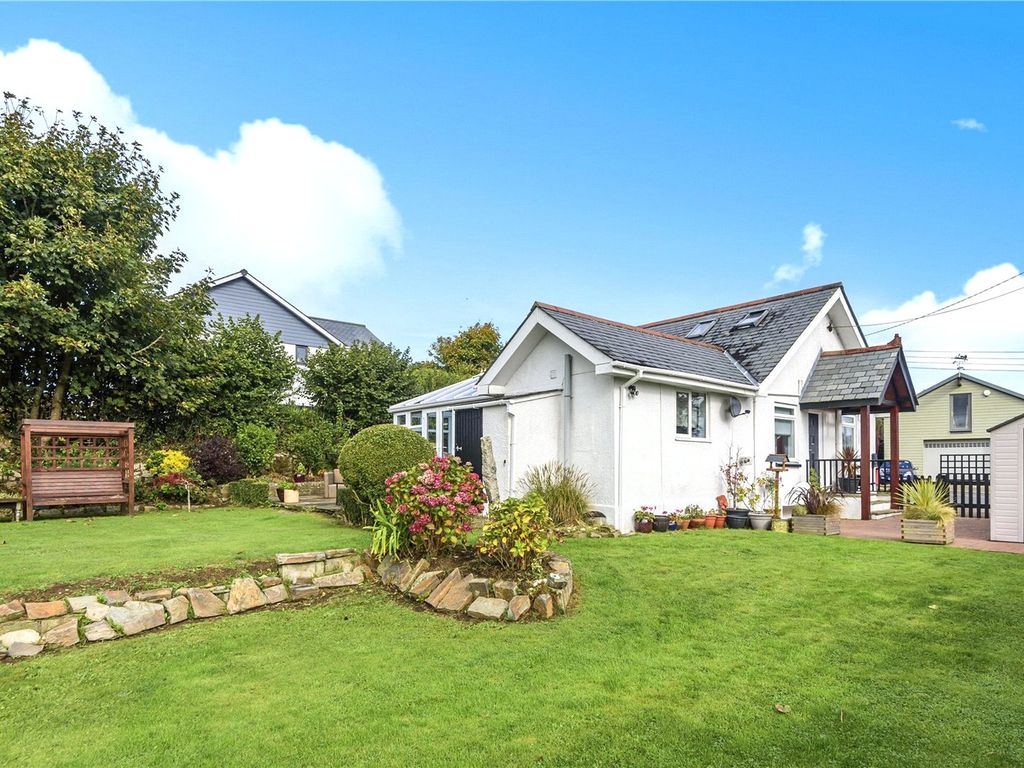4 bed bungalow for sale in Sampys Hill, Mawnan Smith, Falmouth TR11