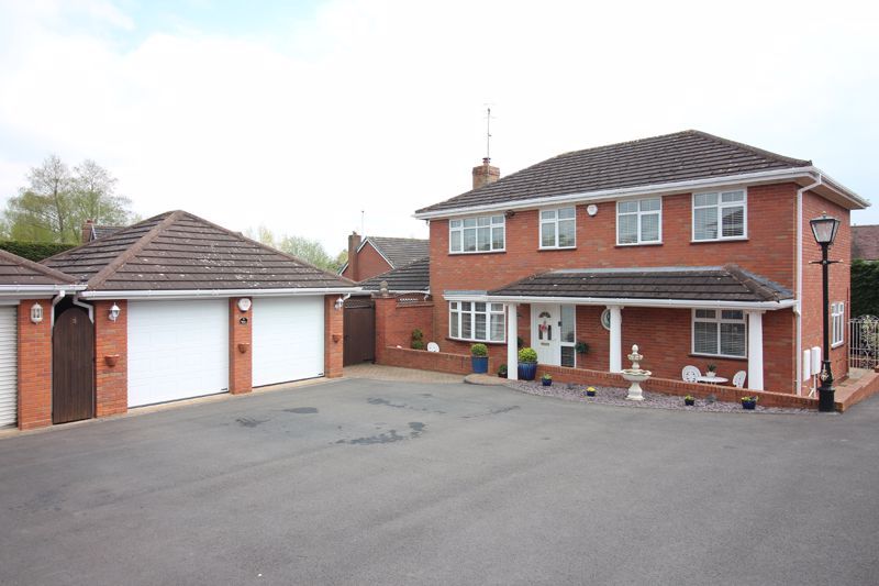 4 bed detached house for sale in St. Johns Close, Swindon, Dudley DY3