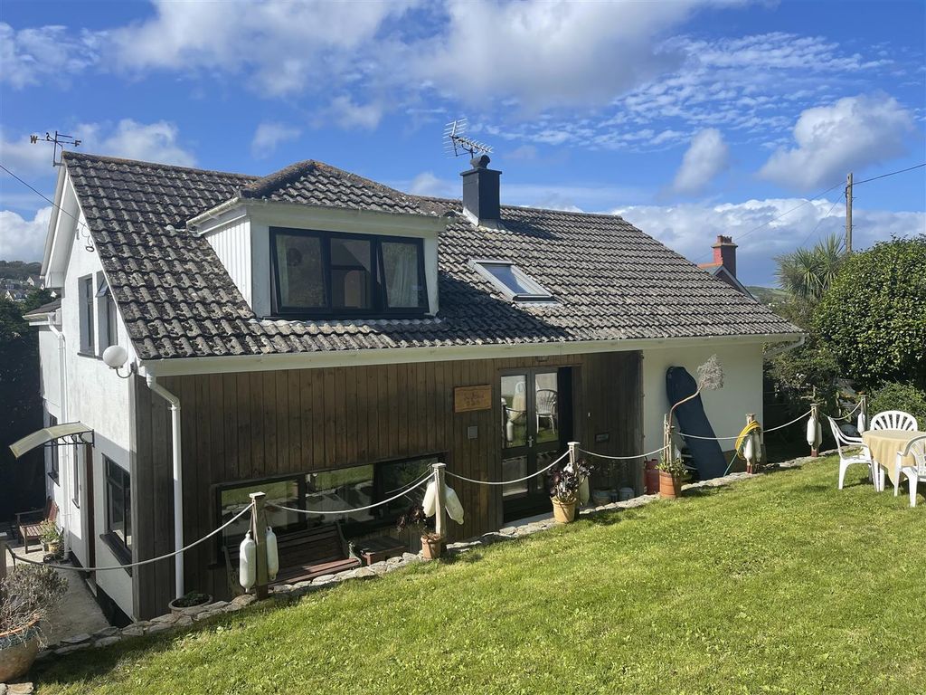 4 bed detached house to rent in Foxhole Lane, Gorran Haven, St. Austell
