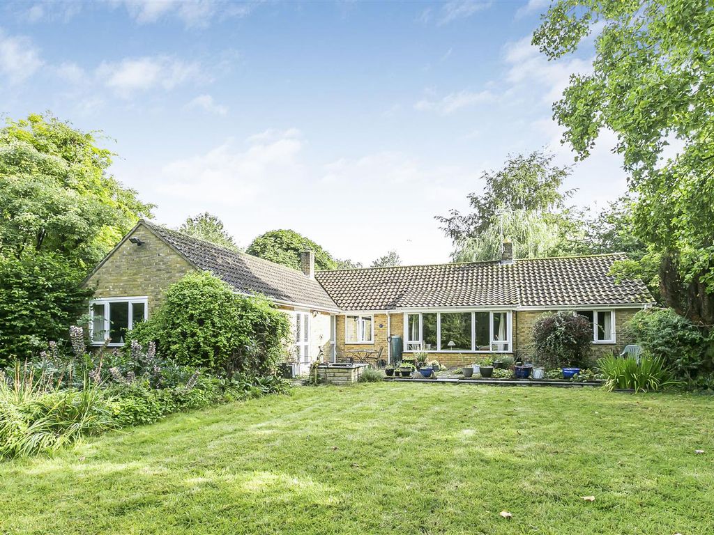 4 bed detached bungalow for sale in High Street, Little Abington