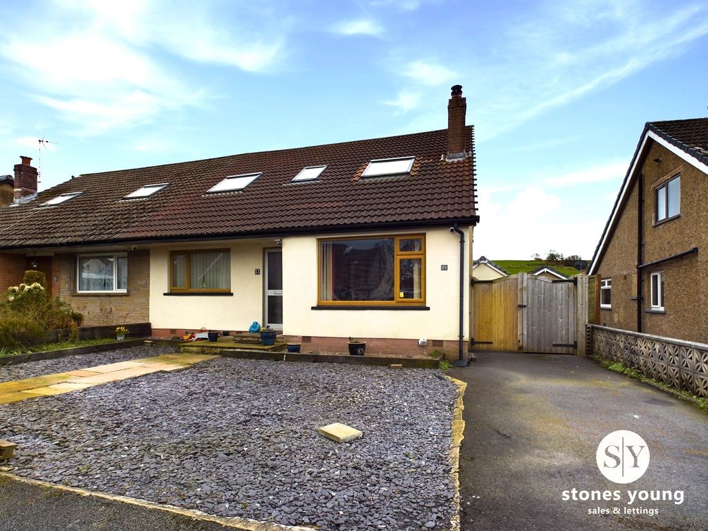 3 bed semidetached house for sale in Belvedere Road, Blackburn BB1, £